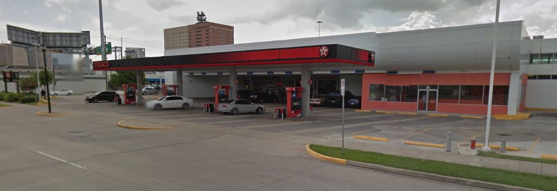 The view from the street — Nara Thai shares a parking lot with a Texaco gas station